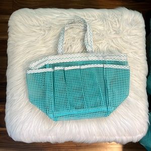 🎉 Blue, White, and Gray Chevron Shower Caddy